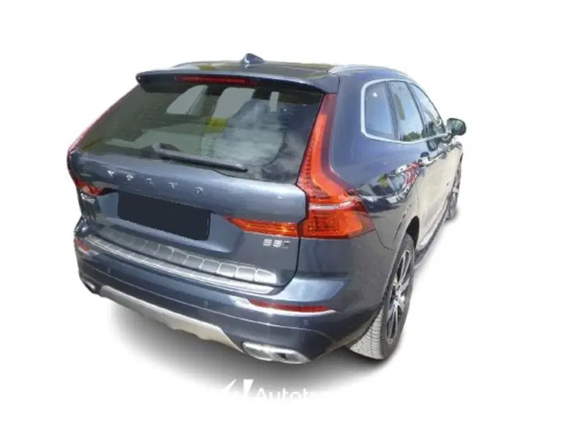 Volvo XC60 usata a Bari (10)