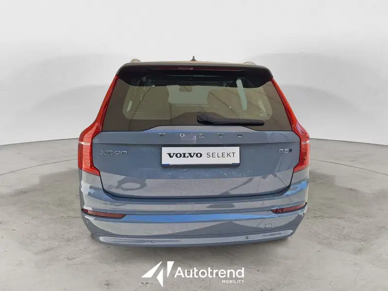 Volvo XC90 usata a Bari (4)