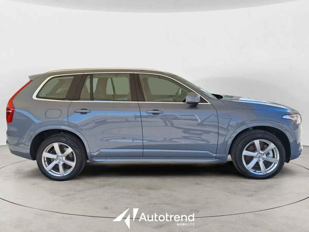 Volvo XC90 usata a Bari (5)