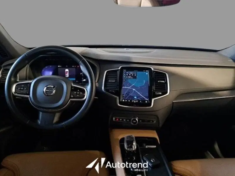 Volvo XC90 usata a Bari (5)