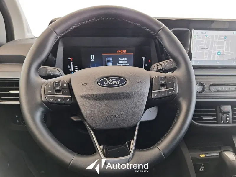 Ford Tourneo Courier usata a Bari (10)