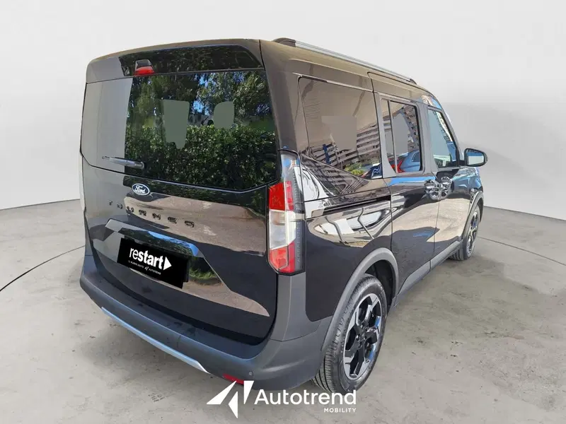 Ford Tourneo Courier usata a Bari (2)