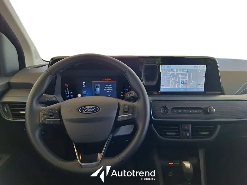 Ford Tourneo Courier usata a Bari (9)