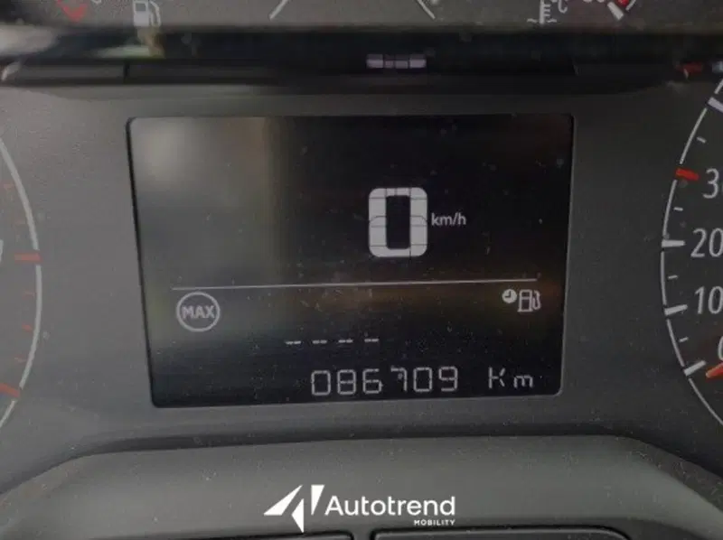 Opel Crossland usata a Bari (17)