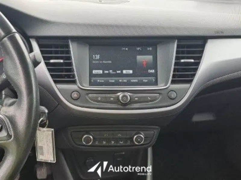 Opel Crossland usata a Bari (18)