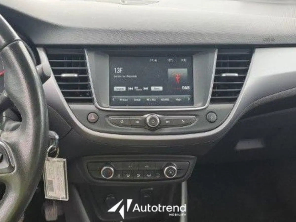 Opel Crossland usata a Bari (8)