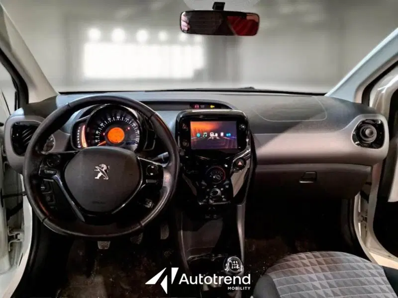 Peugeot 108 usata a Bari (15)