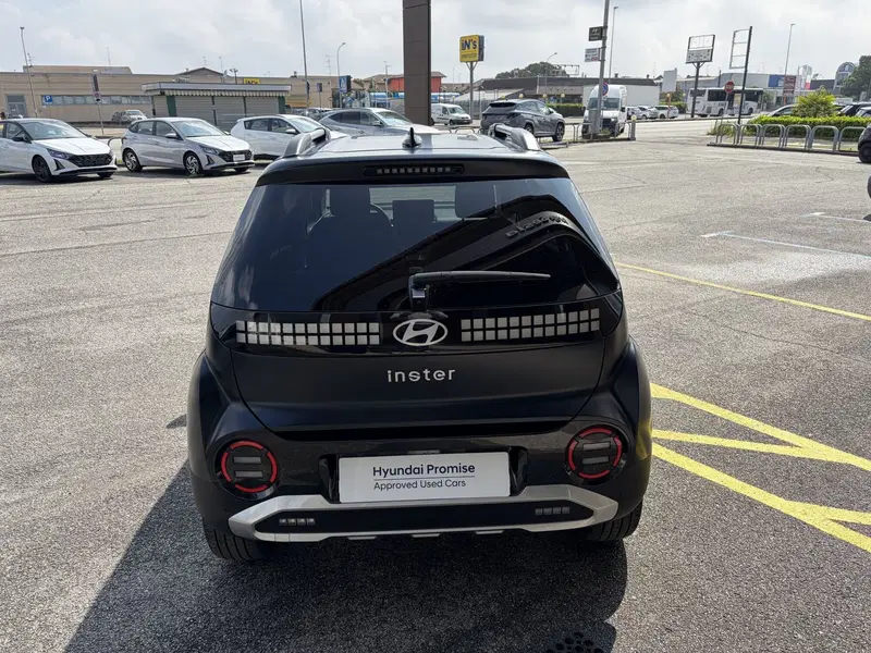 Hyundai Inster usata a Vercelli (4)