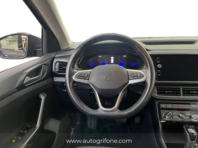 Volkswagen T-Cross usata a Modena (12)