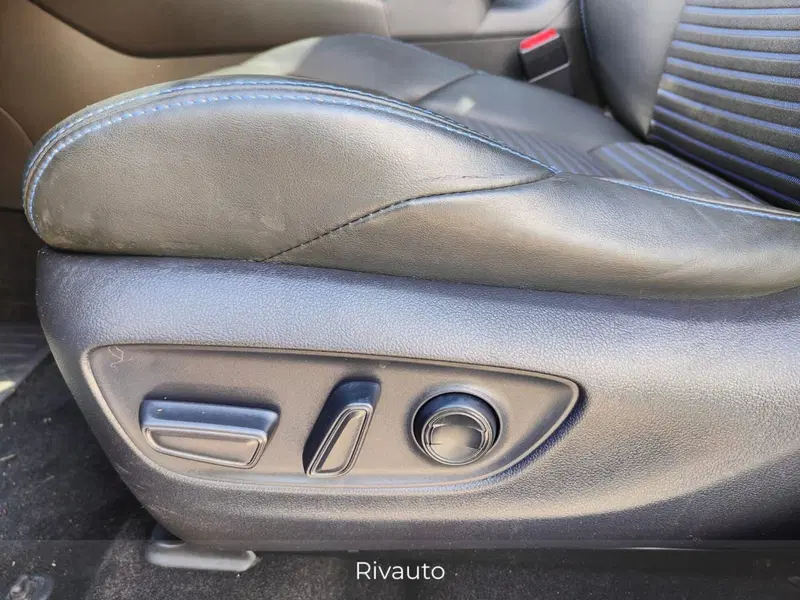 Toyota Rav4 usata a Como (16)
