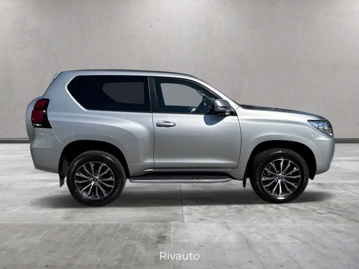 Toyota Land Cruiser usata a Como (12)