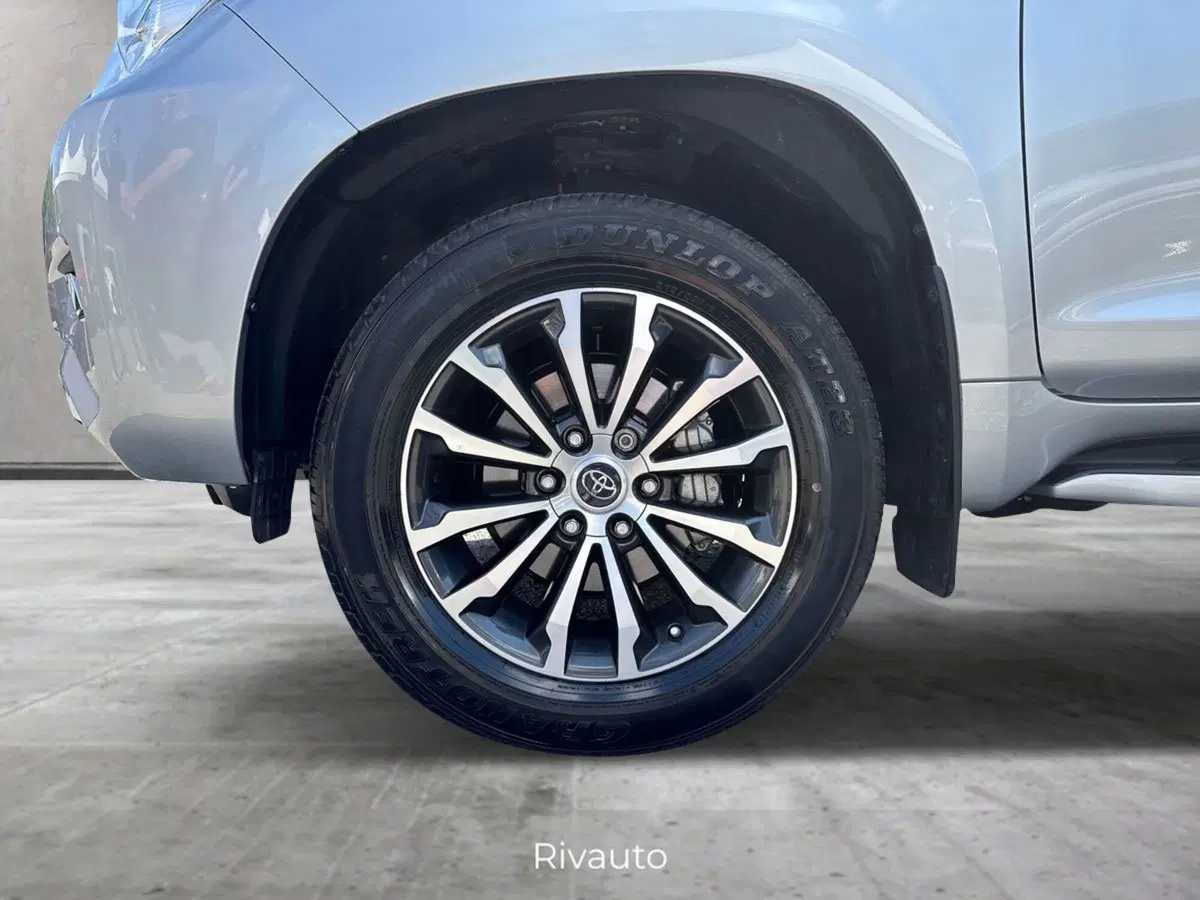 Toyota Land Cruiser usata a Como (13)