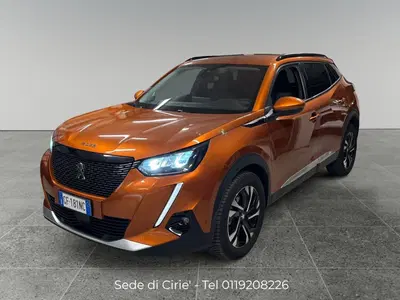 Peugeot 2008 1.2 turbo Allure 100cv del 2021 usata a Cirie'
