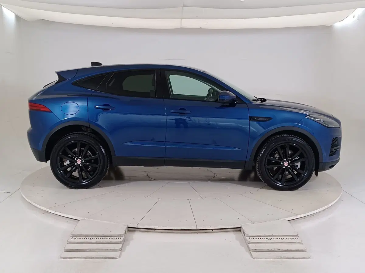 Jaguar E-Pace usata a Torino (19)