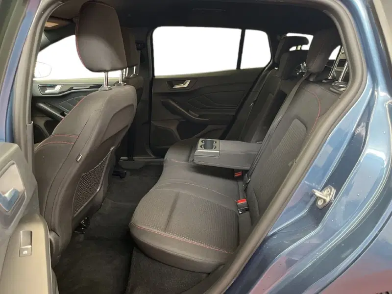 Ford Focus Station Wagon usata a Torino (9)