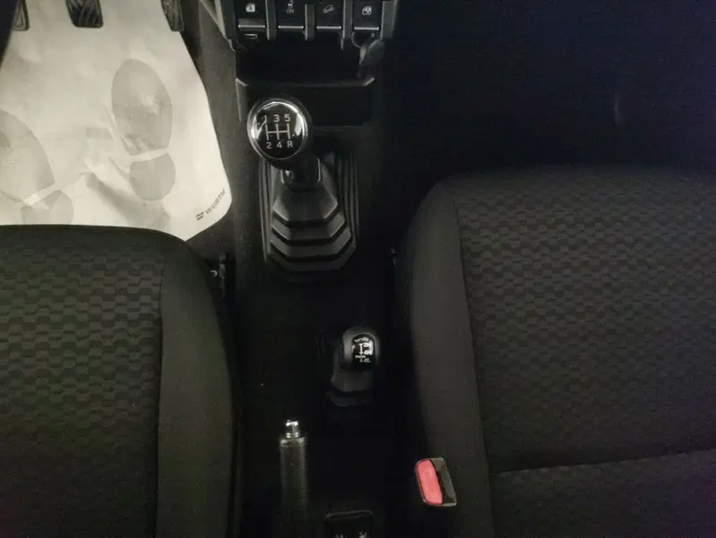 Suzuki Jimny usata a Alessandria (7)