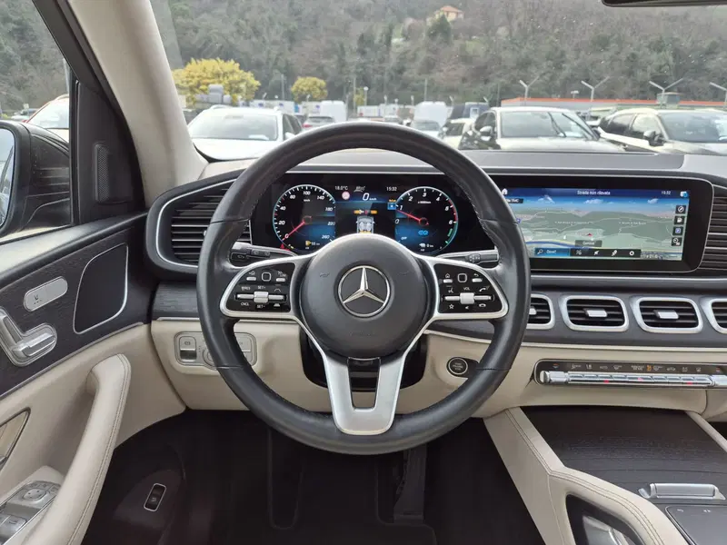 Mercedes-Benz GLE SUV usata  (19)