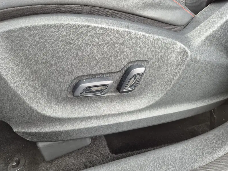 Mg ZS usata  (19)