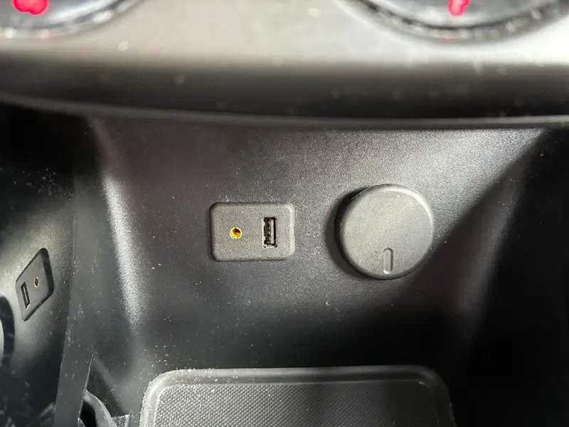 Opel Adam usata a Prato (15)