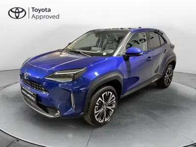 Toyota Yaris Cross 1.5 Hybrid 5p. E-CVT Lounge del 2024 usata a Milano