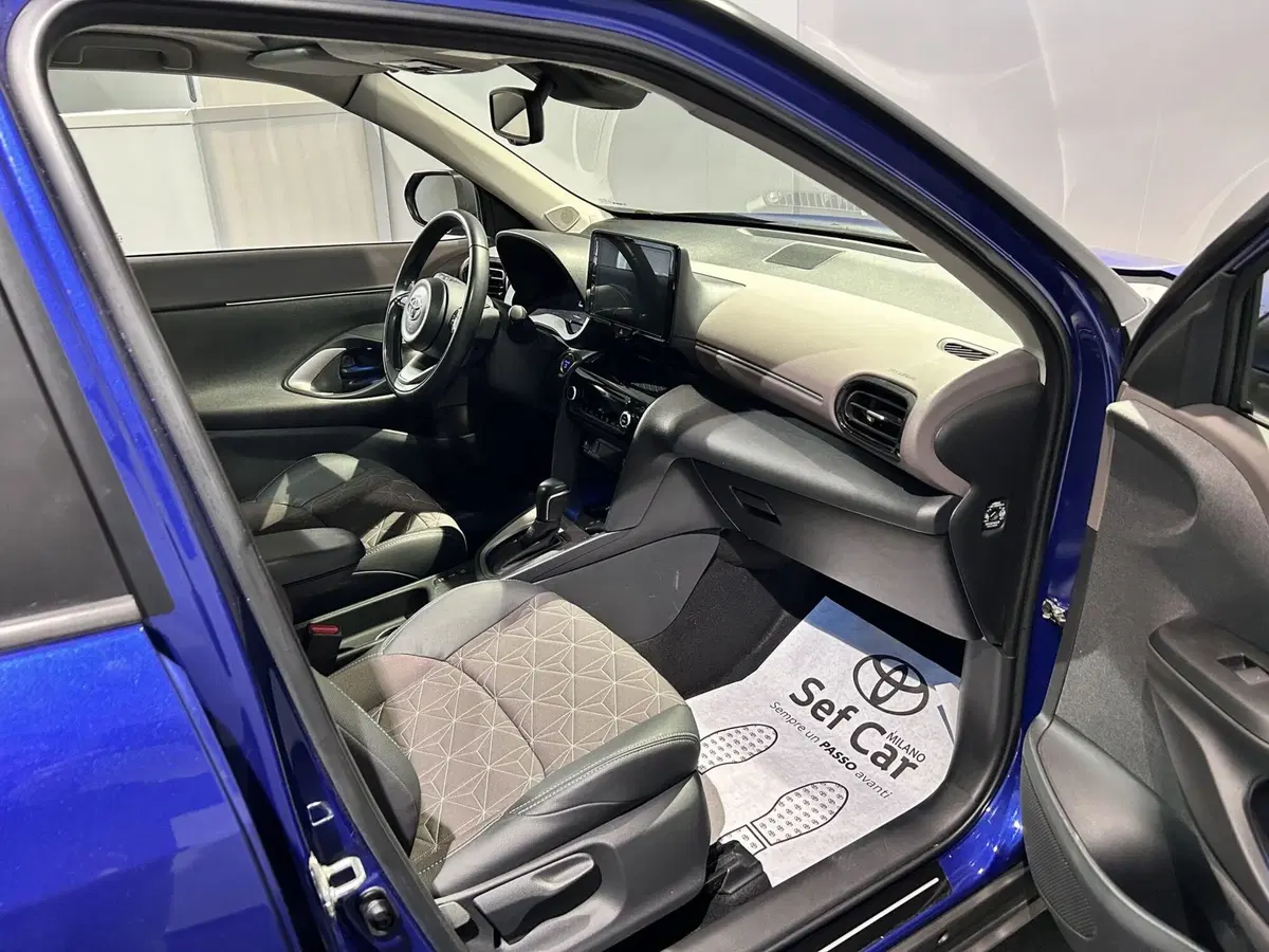 Toyota Yaris Cross usata a Milano (5)