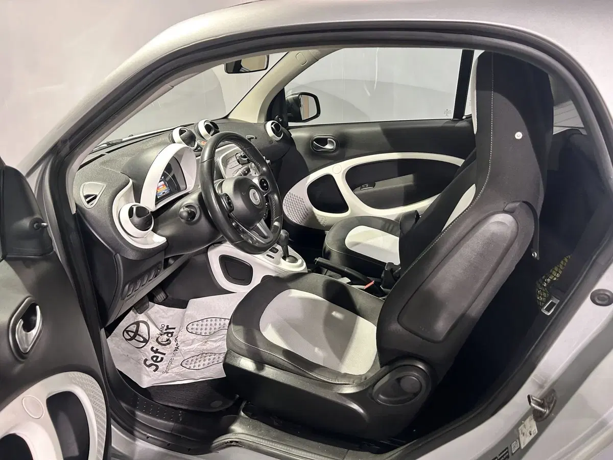 smart Fortwo usata a Milano (15)