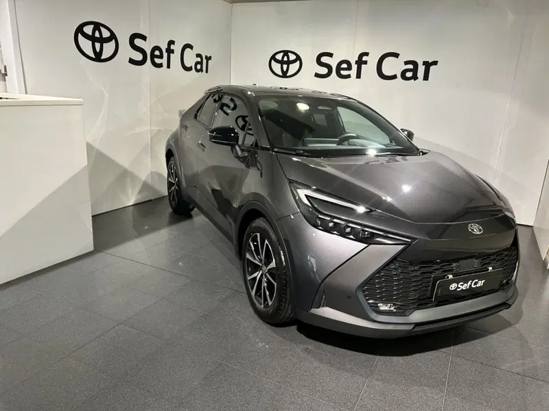 Toyota Toyota C-HR usata a Milano (3)