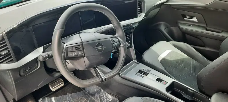 Opel Mokka usata a Aosta (6)