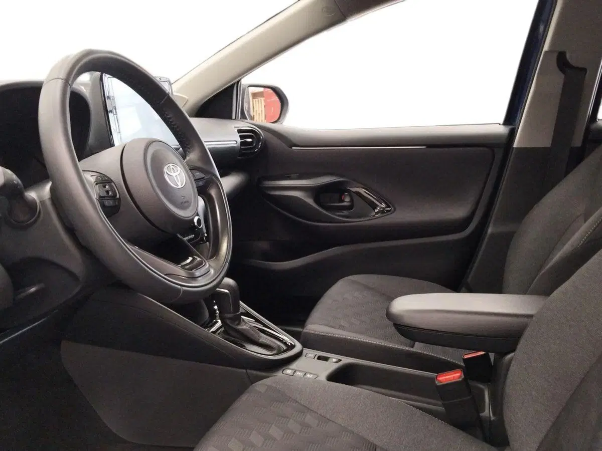 Toyota Yaris usata a Roma (6)