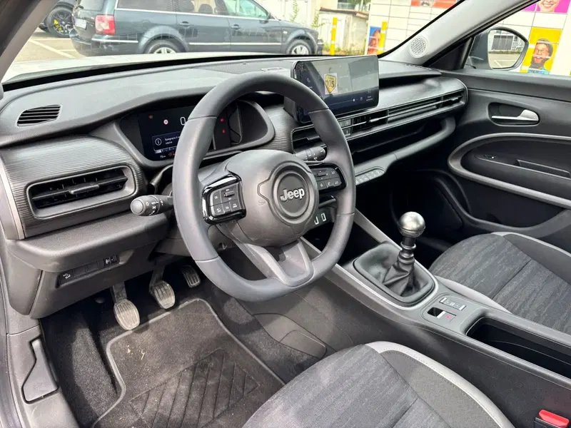 Jeep Avenger usata a Modena (11)