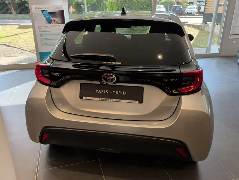 Toyota Yaris nuova a Bologna (4)