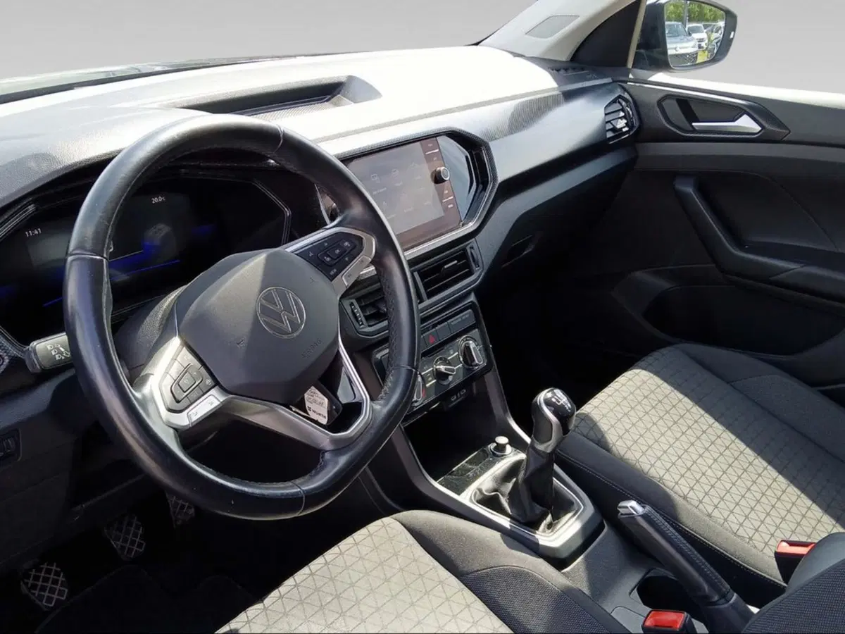 Volkswagen T-Cross usata a Livorno (13)