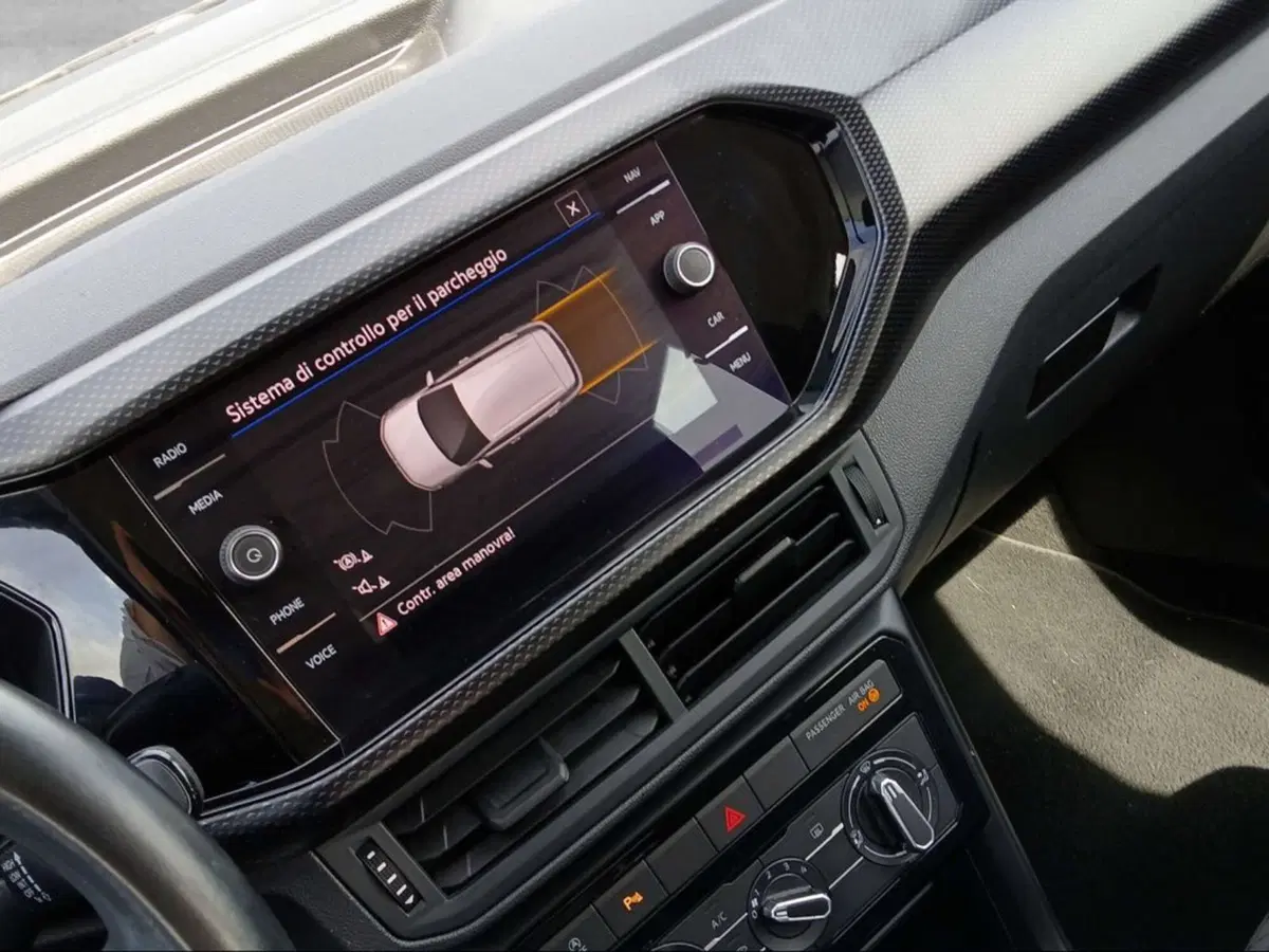 Volkswagen T-Cross usata a Livorno (14)