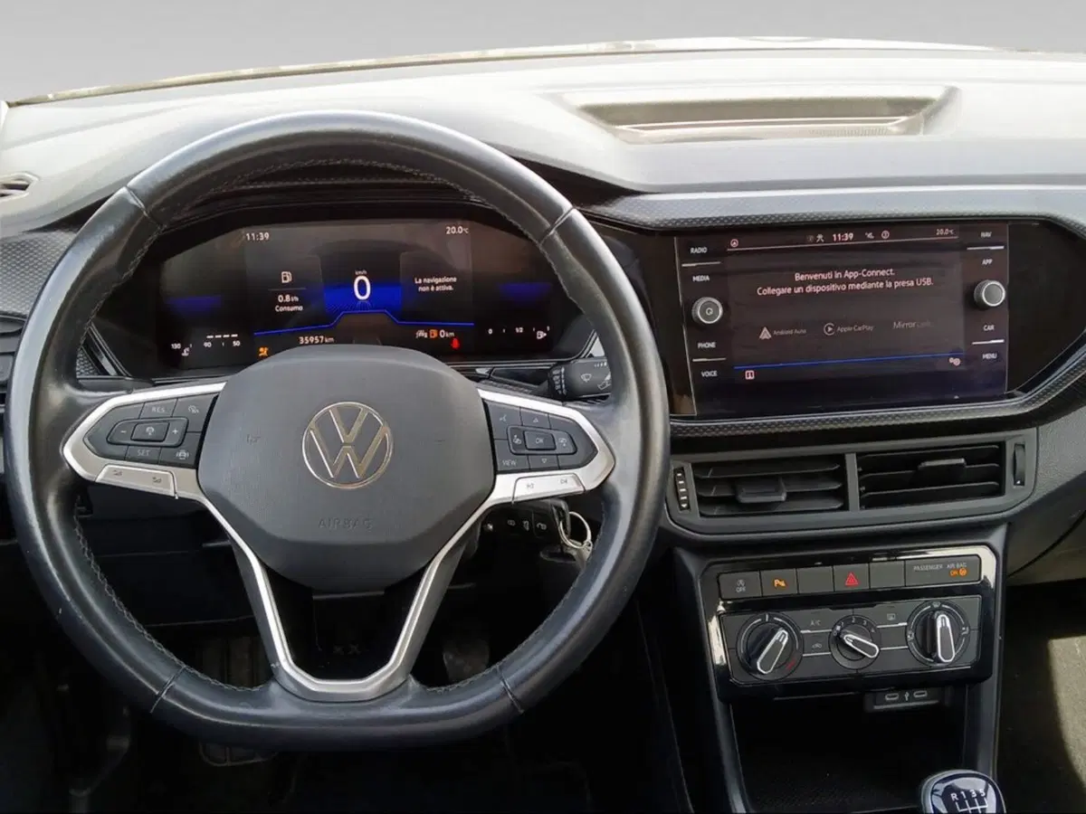 Volkswagen T-Cross usata a Livorno (8)