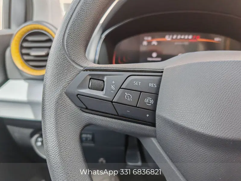 SEAT Arona usata a Palermo (11)