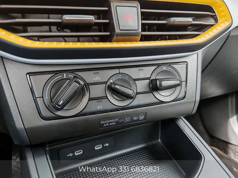 SEAT Arona usata a Palermo (15)