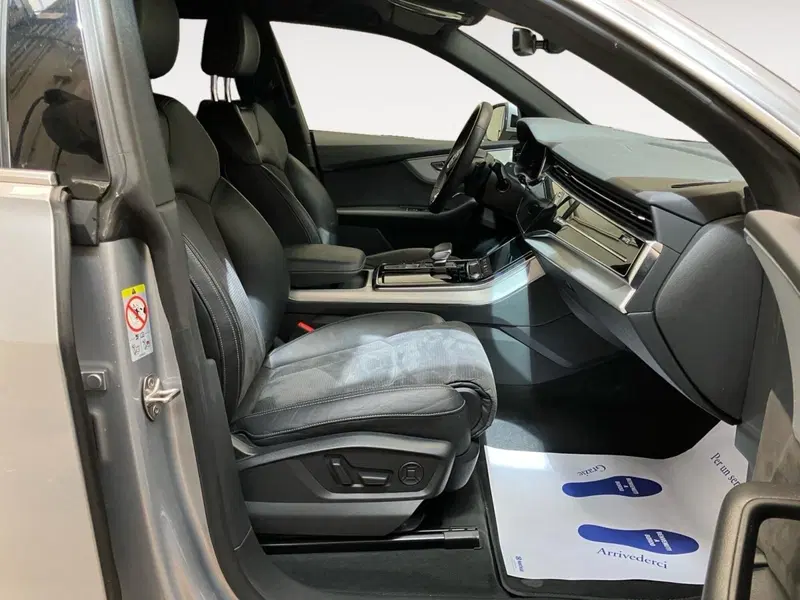 Audi Q8 usata a Bologna (8)