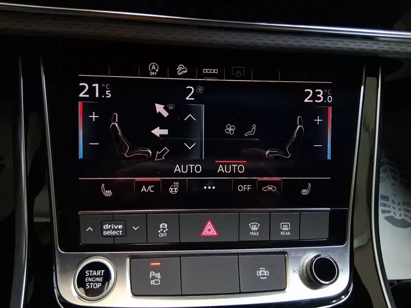 Audi Q8 Sportback usata a Bologna (16)