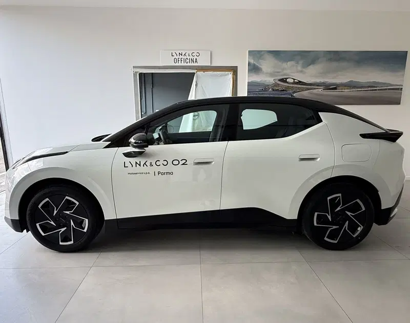 Lynk & Co 02 usata a Parma (7)
