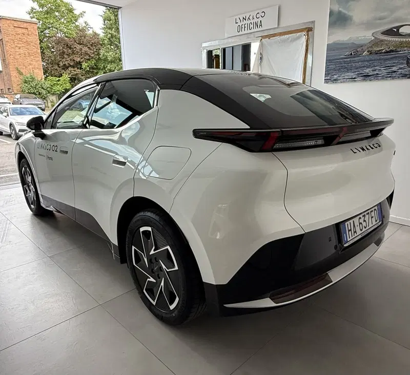 Lynk & Co 02 usata a Parma (8)