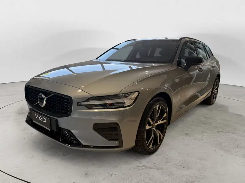 Volvo V60 nuova a Parma