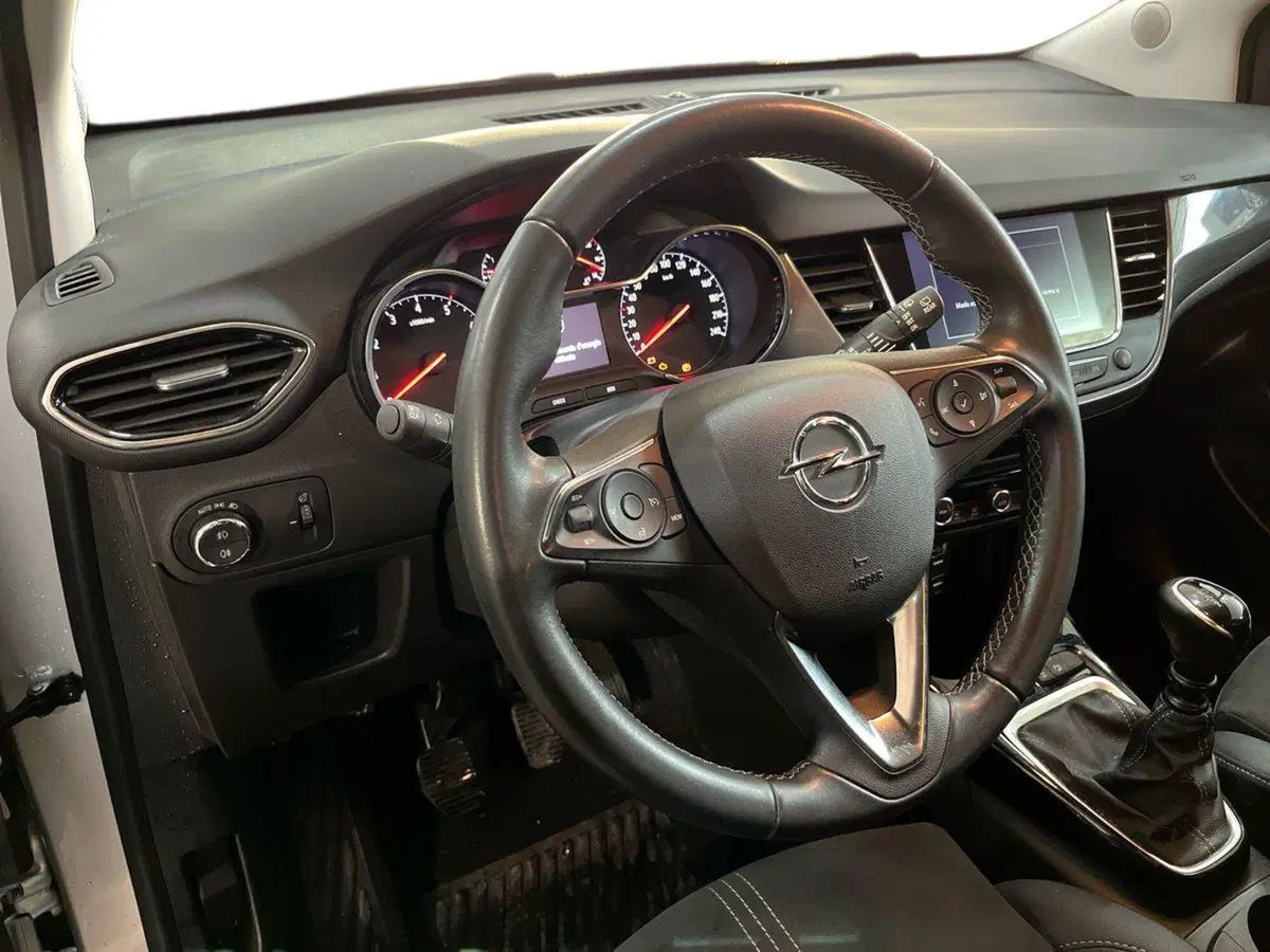 Opel Crossland usata a Bari (10)