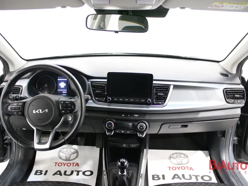 Kia Rio usata a Firenze (9)