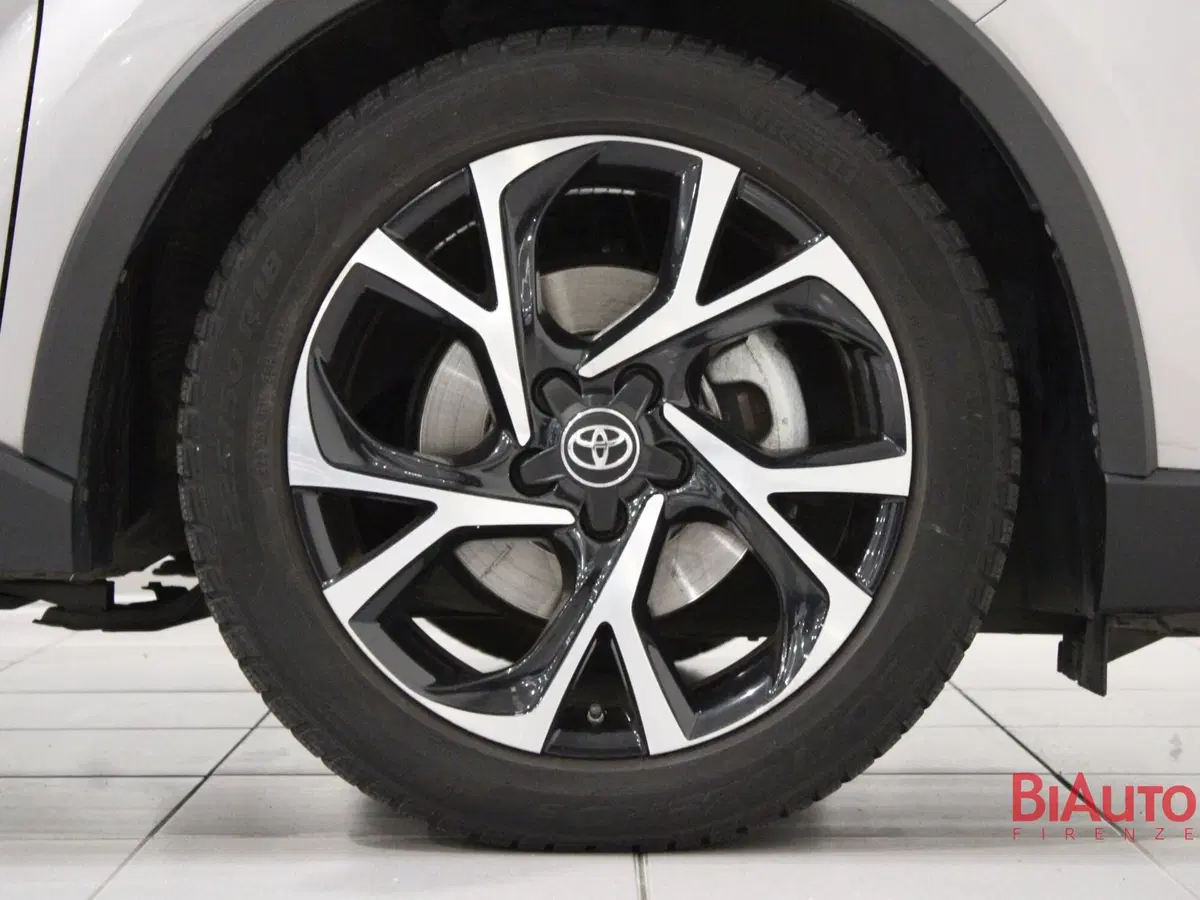Toyota Toyota C-HR usata a Firenze (17)