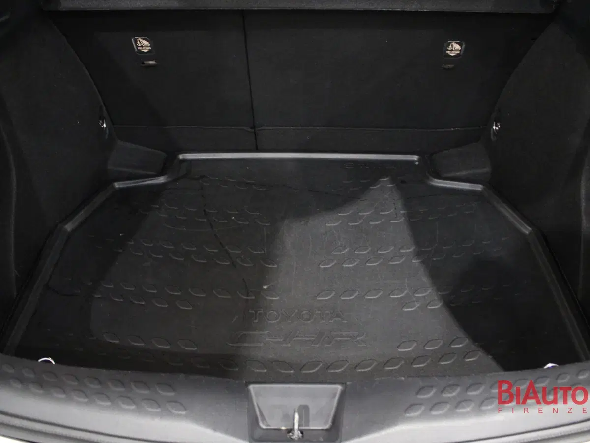 Toyota Toyota C-HR usata a Firenze (9)