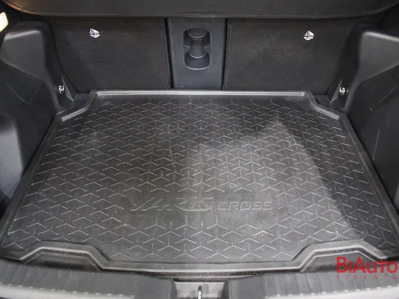 Toyota Yaris Cross usata a Firenze (9)