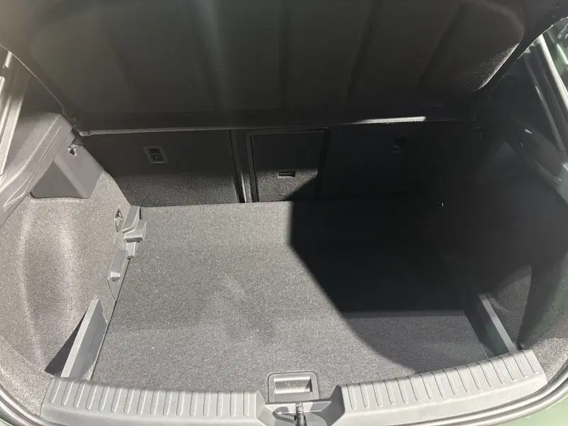 Cupra Leon nuova a Ferrara (12)