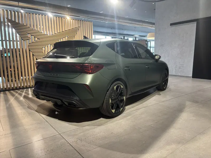 Cupra Leon nuova a Ferrara (5)