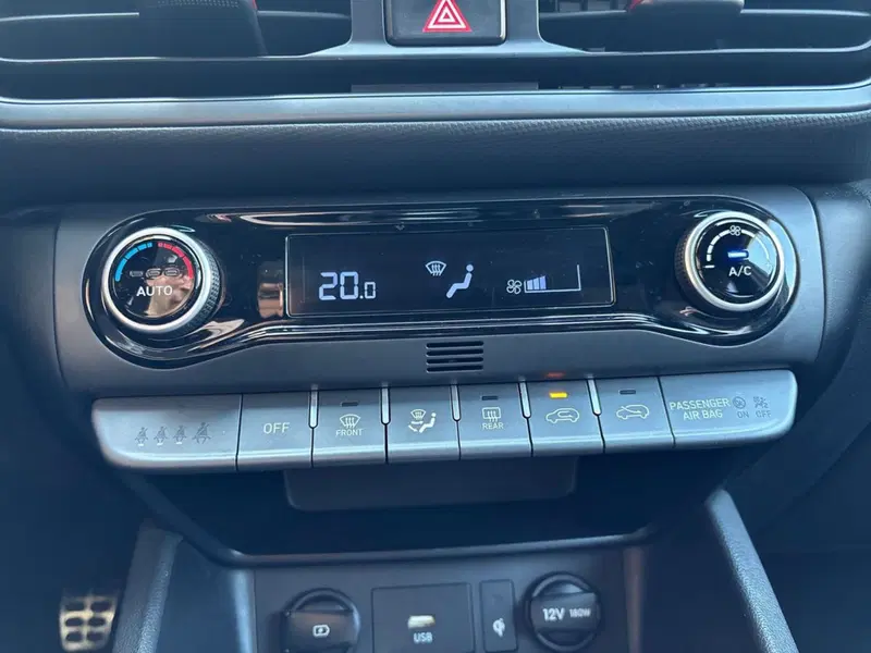 Hyundai Kona usata a Pescara (14)