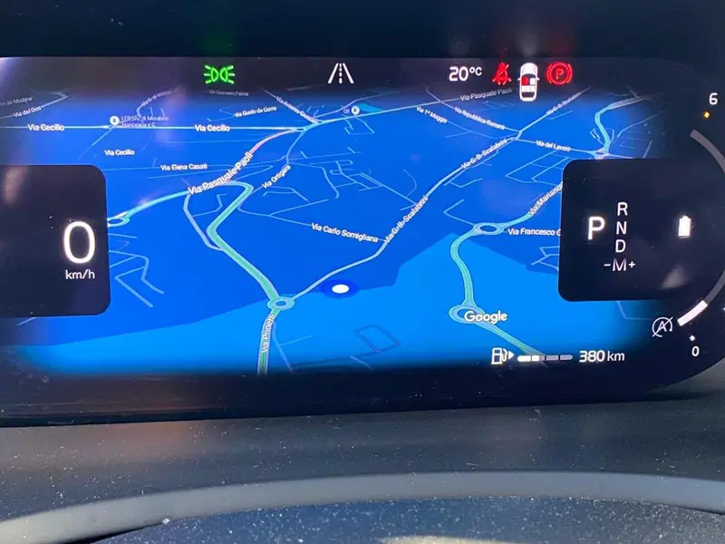 Volvo XC90 usata a Como (11)